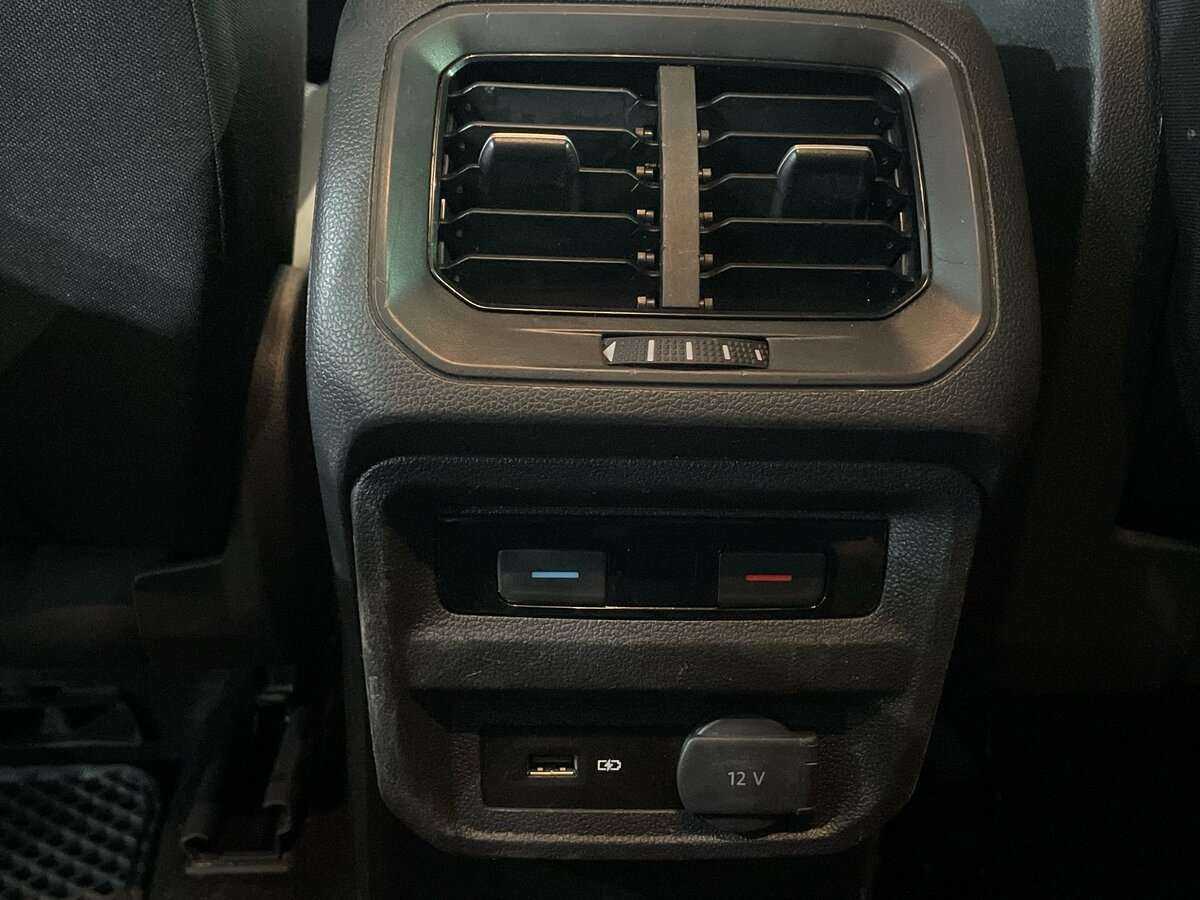 Volkswagen Tiguan 2019 года с пробегом. Фото: #20