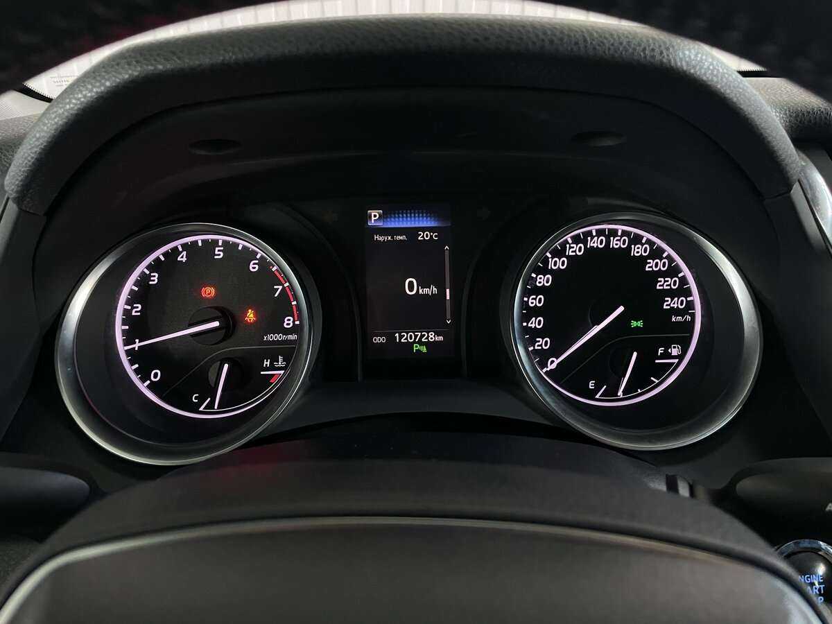 Toyota Camry 2018 года с пробегом. Фото: #10