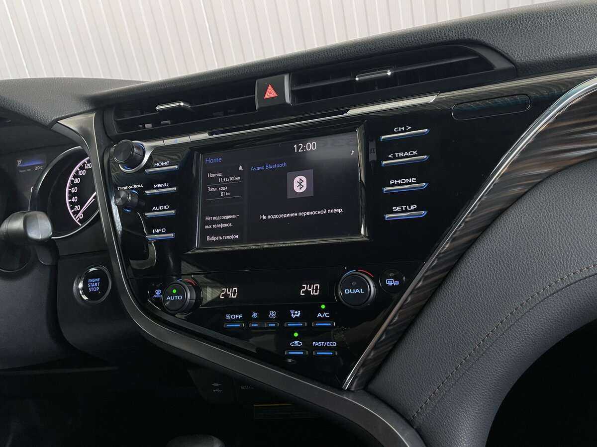 Toyota Camry 2018 года с пробегом. Фото: #11