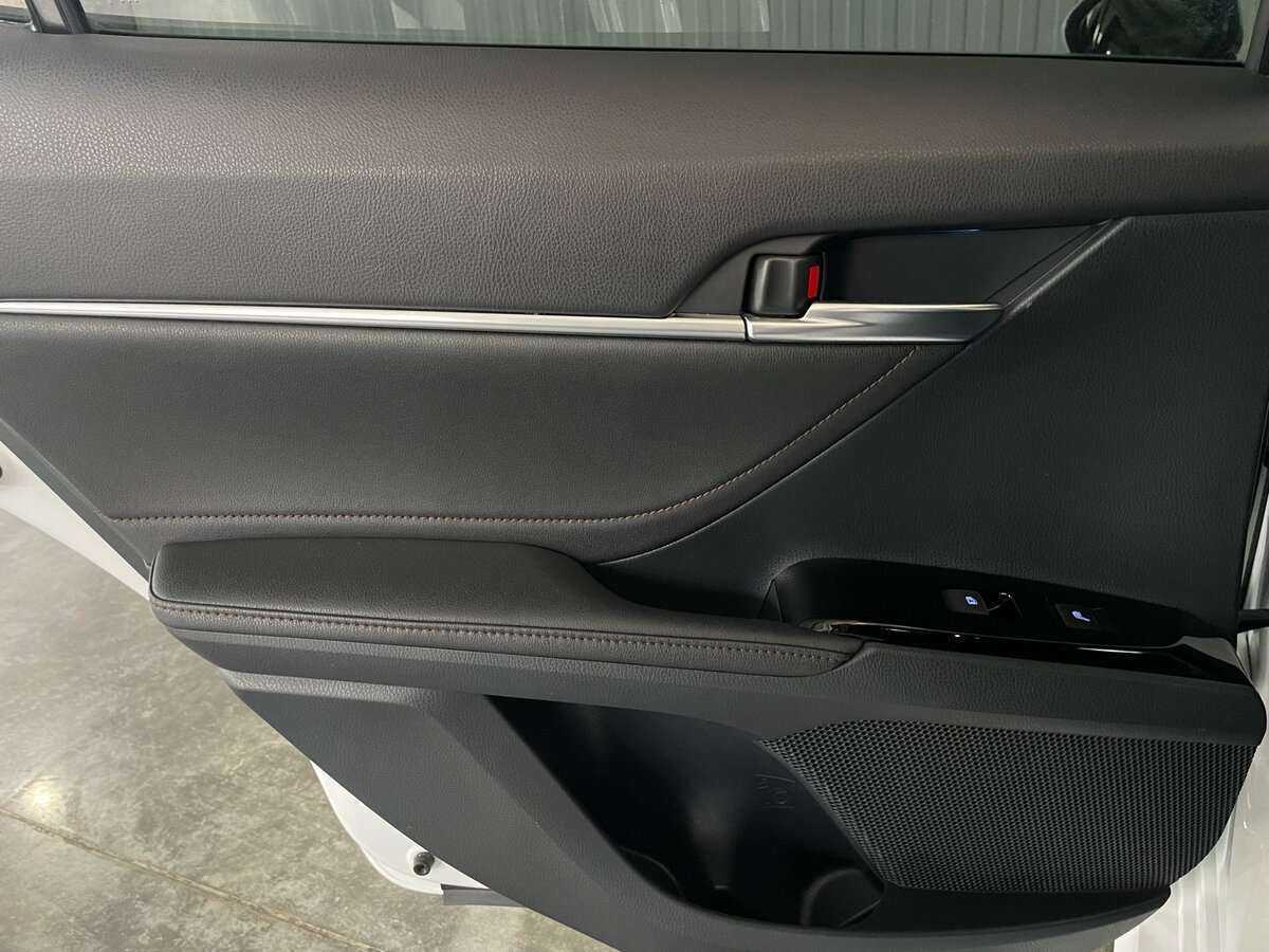 Toyota Camry 2018 года с пробегом. Фото: #22