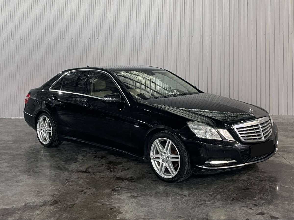 Mercedes-Benz E-Класс 2012 года с пробегом. Фото: #1