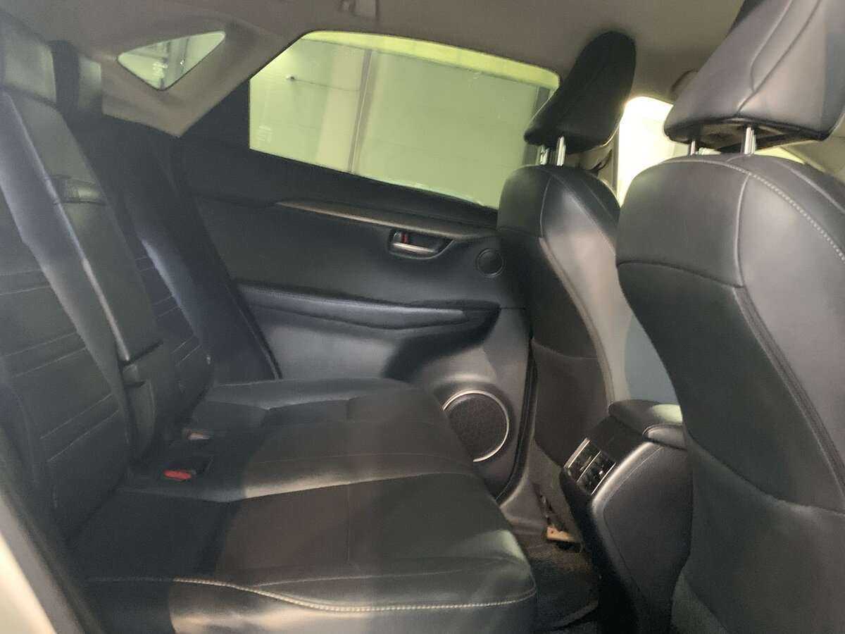 Lexus NX 2014 года с пробегом. Фото: #12