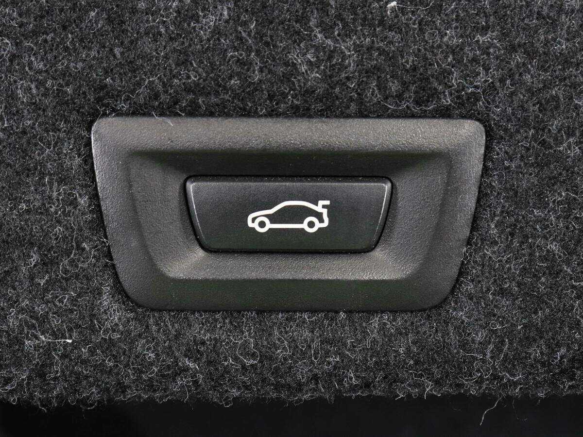 BMW 5 серии 2017 года с пробегом. Фото: #15