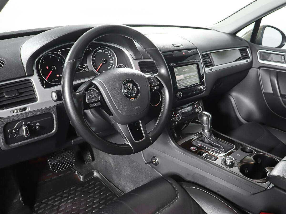Volkswagen Touareg 2013 года с пробегом. Фото: #12