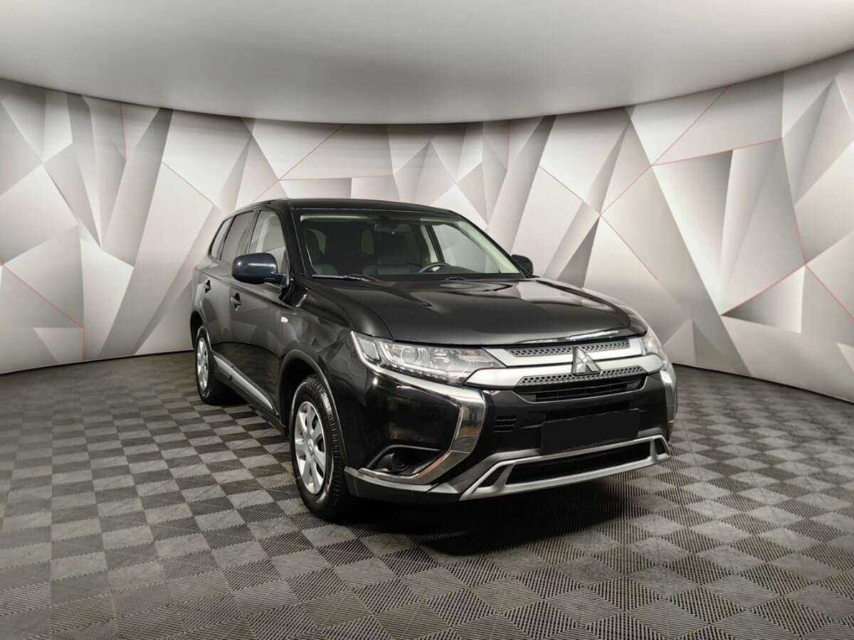 Mitsubishi Outlander 2020 года с пробегом. Фото: #2