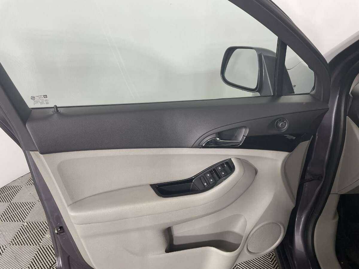 Б/У Шевроле Орландо 2013 года. Фото: #7