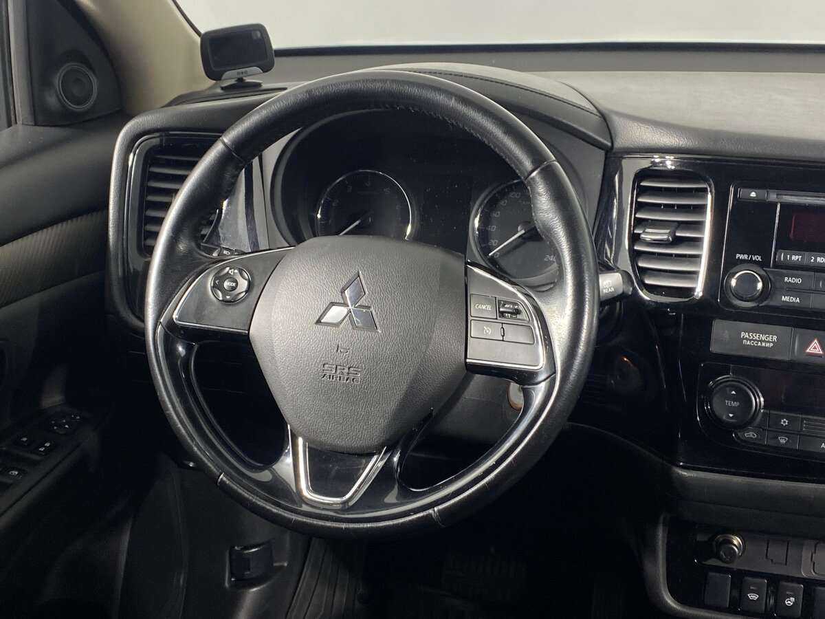 Mitsubishi Outlander 2017 года с пробегом. Фото: #12