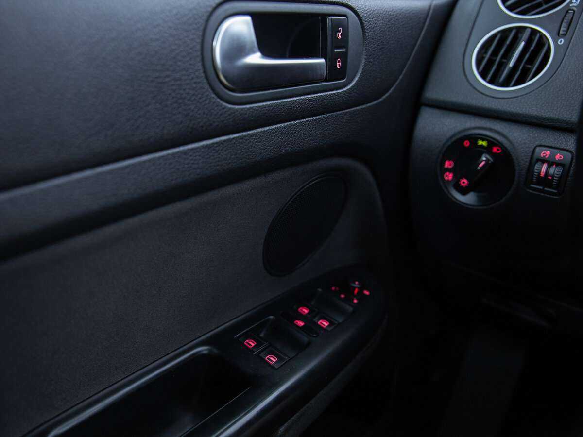 Б/У Фольксваген Гольф Плюс 2012 года. Фото: #11