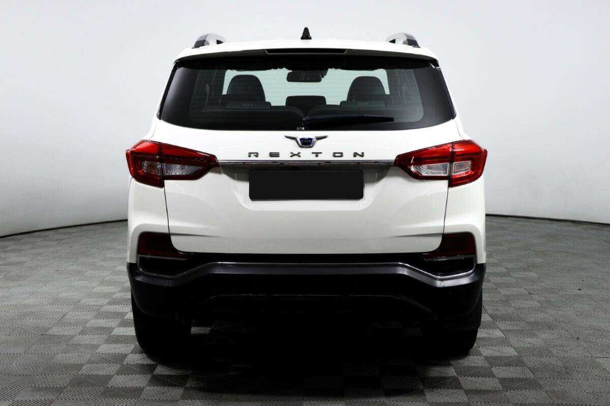 SsangYong Rexton 2018 года с пробегом. Фото: #5