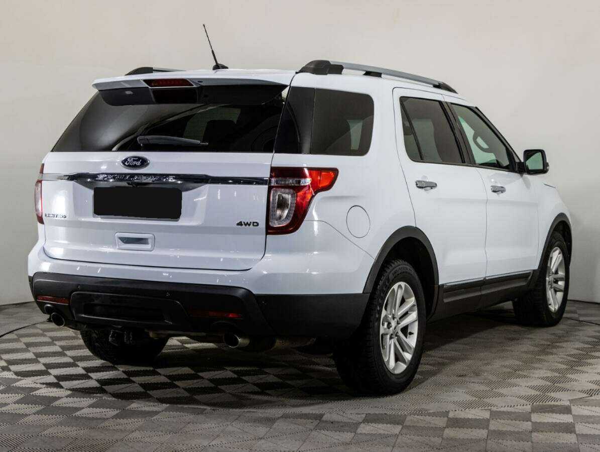 Ford Explorer 2014 года с пробегом. Фото: #3