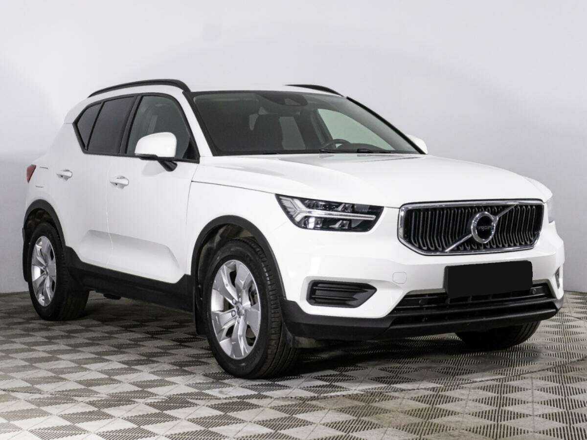 Volvo XC40 2019 года с пробегом. Фото: #2