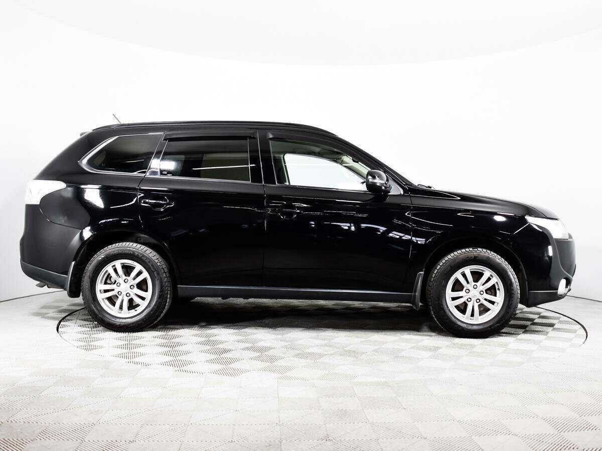 Mitsubishi Outlander 2013 года с пробегом. Фото: #3