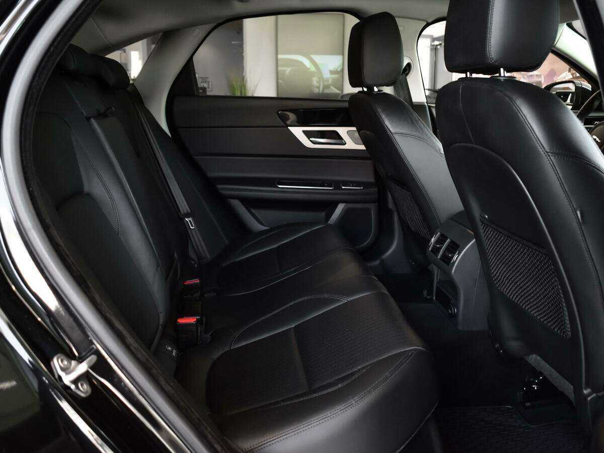 Jaguar XF 2017 года с пробегом. Фото: #8