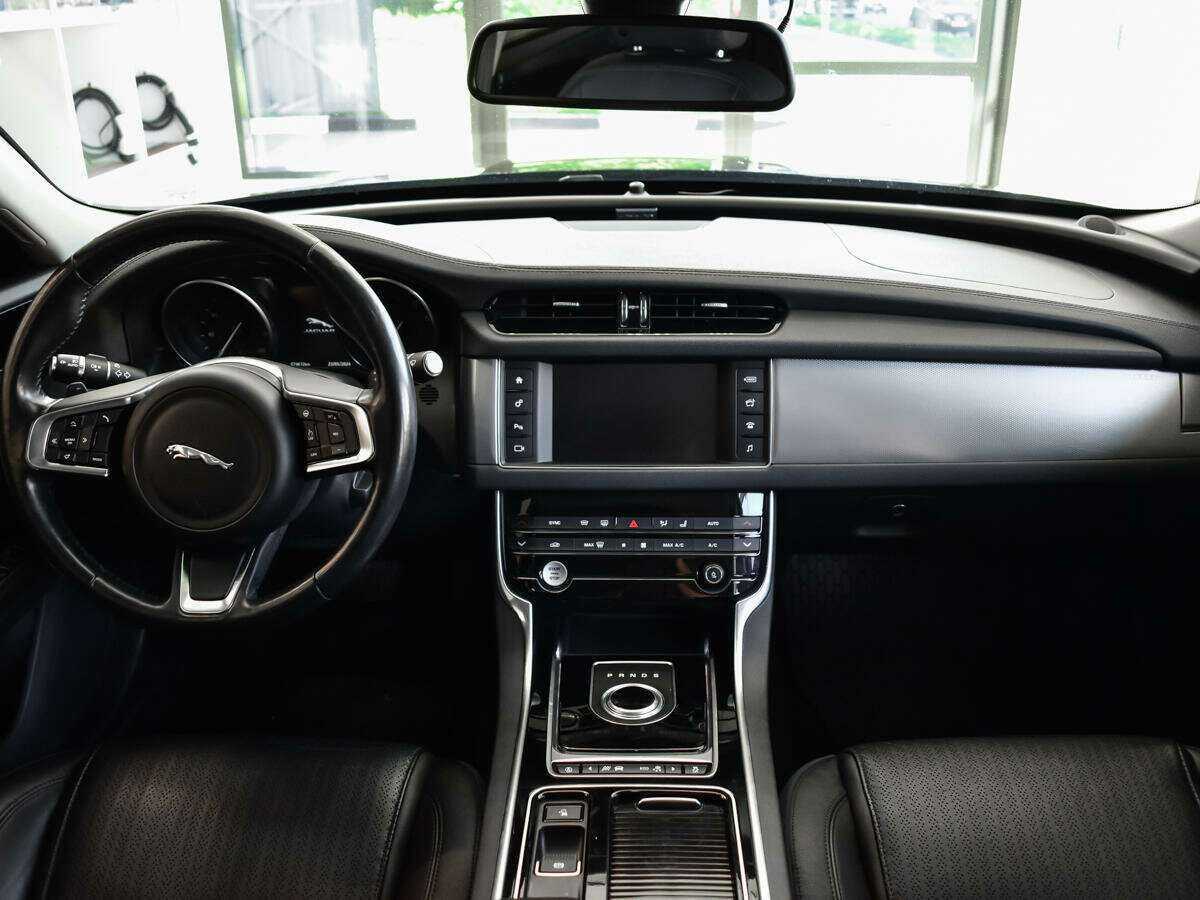Jaguar XF 2017 года с пробегом. Фото: #10