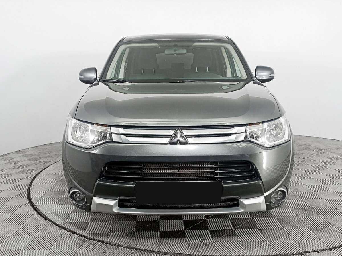 Mitsubishi Outlander 2014 года с пробегом. Фото: #1