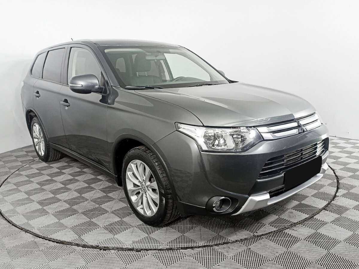 Mitsubishi Outlander 2014 года с пробегом. Фото: #2