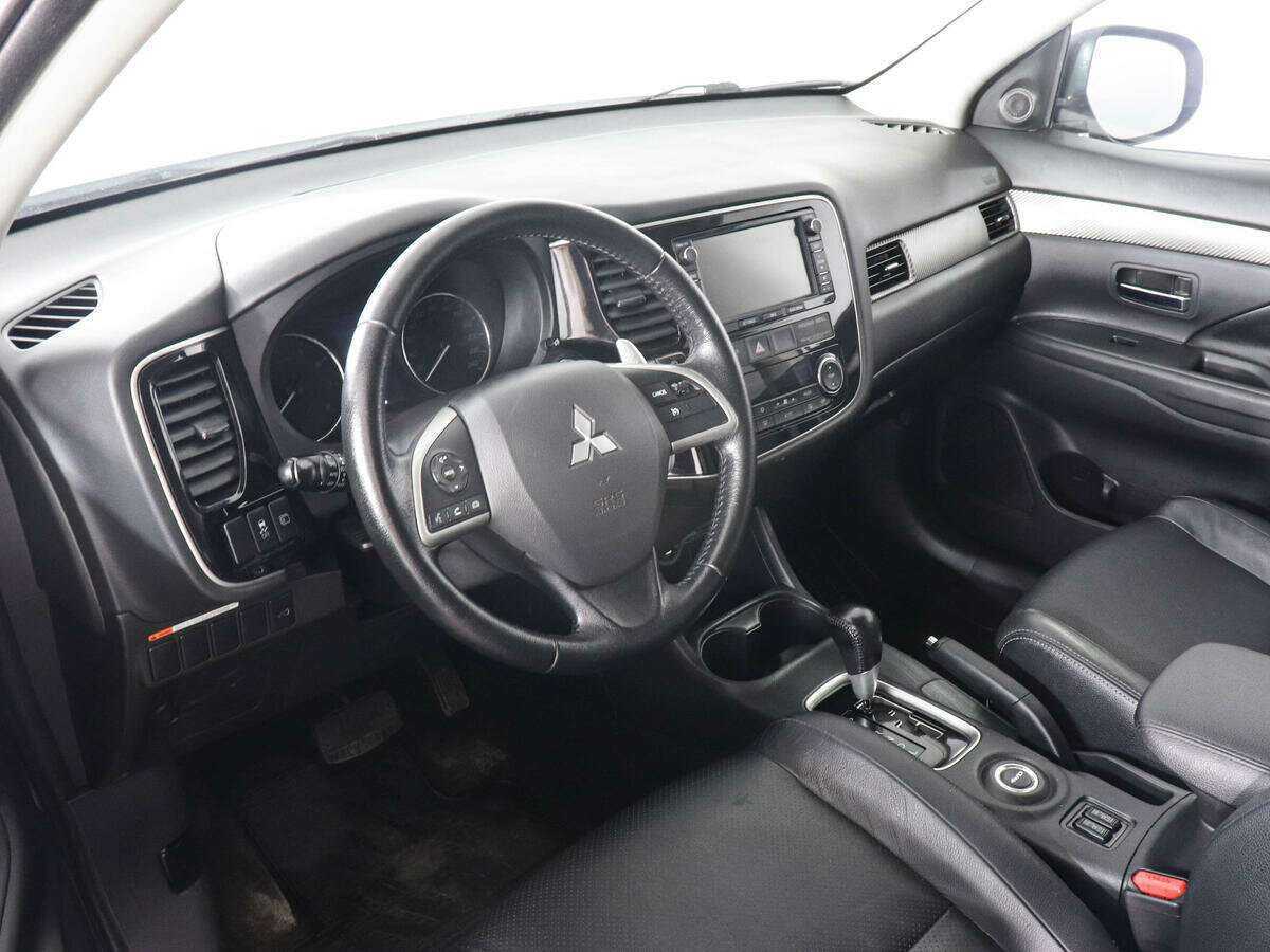Mitsubishi Outlander 2012 года с пробегом. Фото: #8