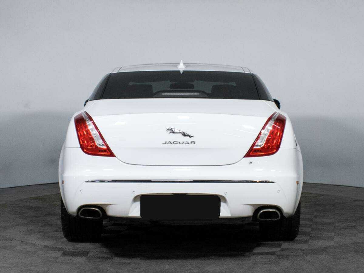 Jaguar XJ 2014 года с пробегом. Фото: #5