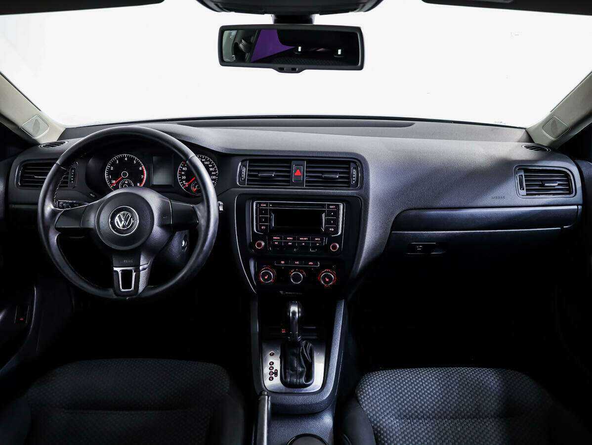 Б/У Фольксваген Джетта 2014 года. Фото: #8