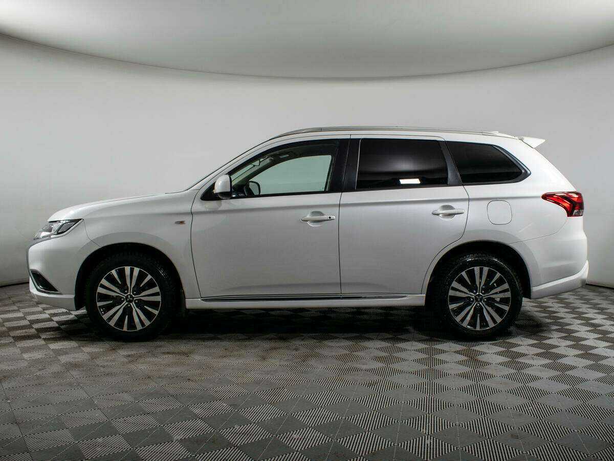 Mitsubishi Outlander 2022 года с пробегом. Фото: #7