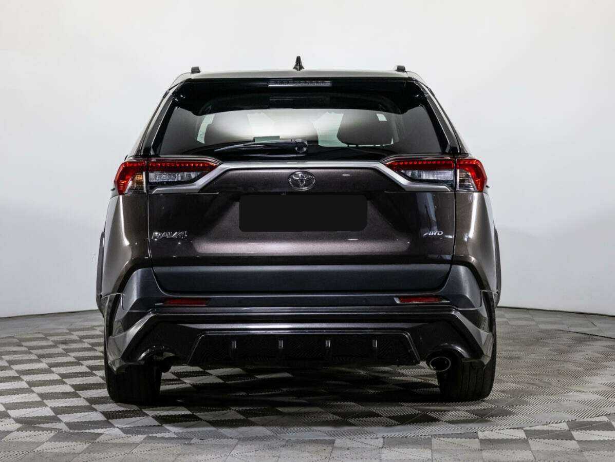 Toyota RAV4 2021 года с пробегом. Фото: #3