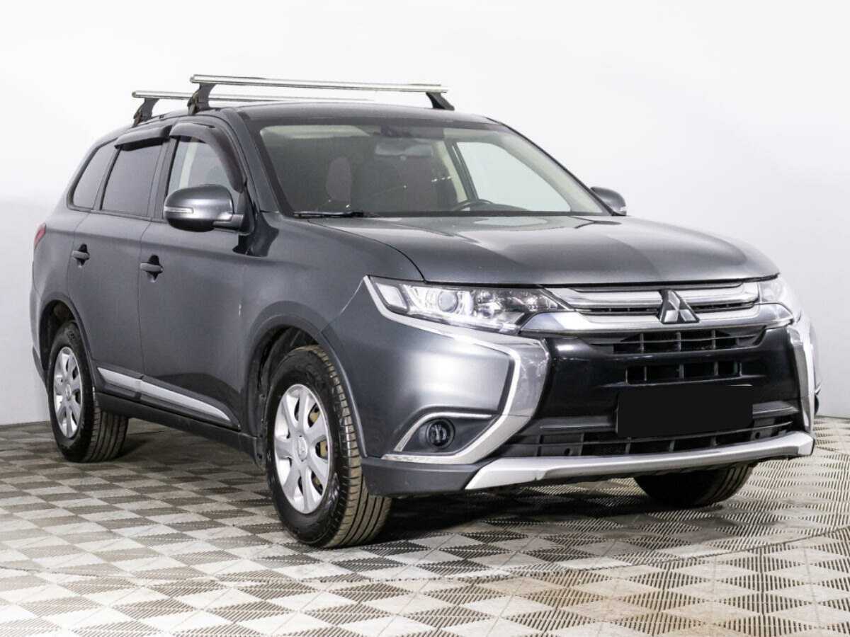Mitsubishi Outlander 2017 года с пробегом. Фото: #2