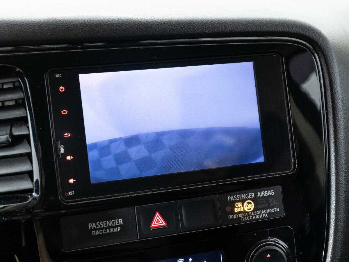 Mitsubishi Outlander 2017 года с пробегом. Фото: #16