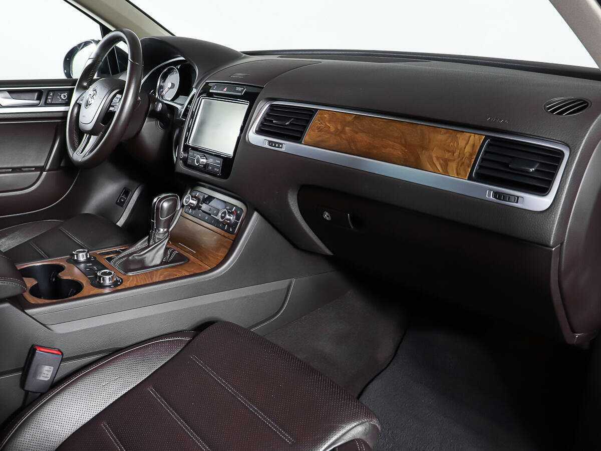 Volkswagen Touareg 2013 года с пробегом. Фото: #8