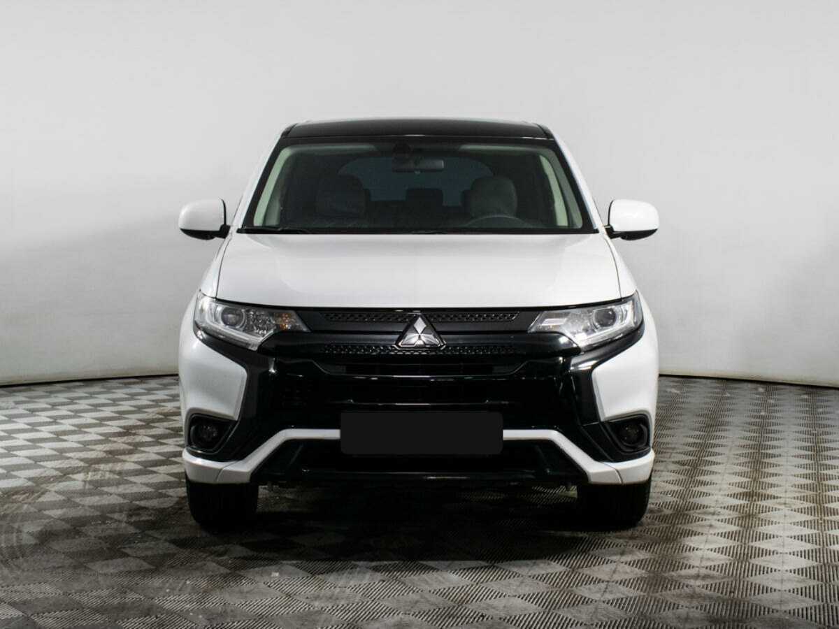 Mitsubishi Outlander 2022 года с пробегом. Фото: #1