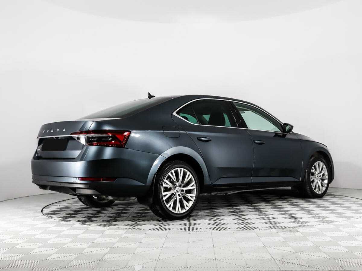 Skoda Superb 2019 года с пробегом. Фото: #4