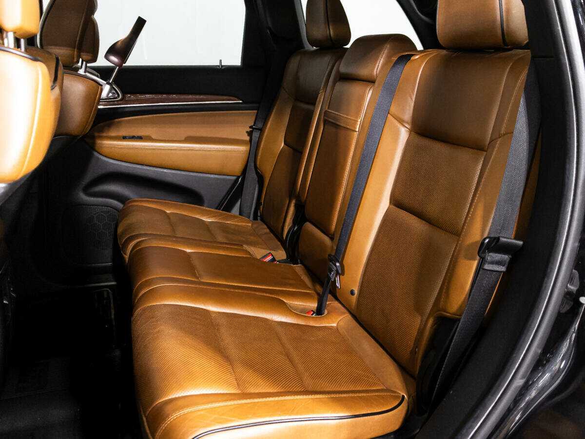 Jeep Grand Cherokee 2012 года с пробегом. Фото: #9