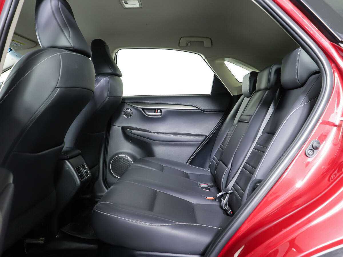 Lexus NX 2015 года с пробегом. Фото: #9