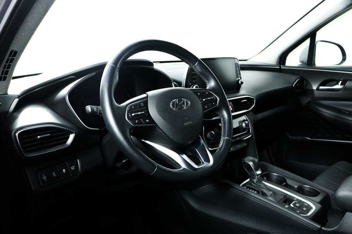 Hyundai Santa Fe 2019 года с пробегом. Фото: #12