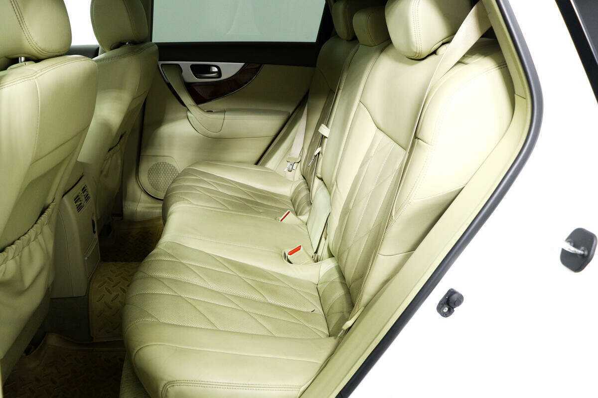 Infiniti FX 2012 года с пробегом. Фото: #11