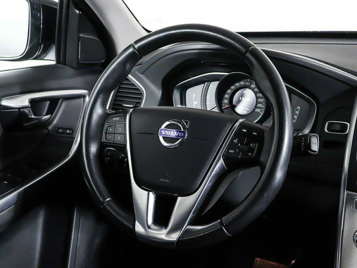 Volvo XC60 2017 года с пробегом. Фото: #9