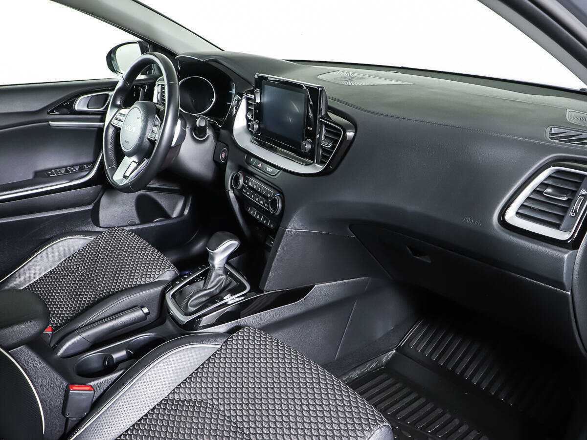 Б/У Киа Сид 2022 года. Фото: #8