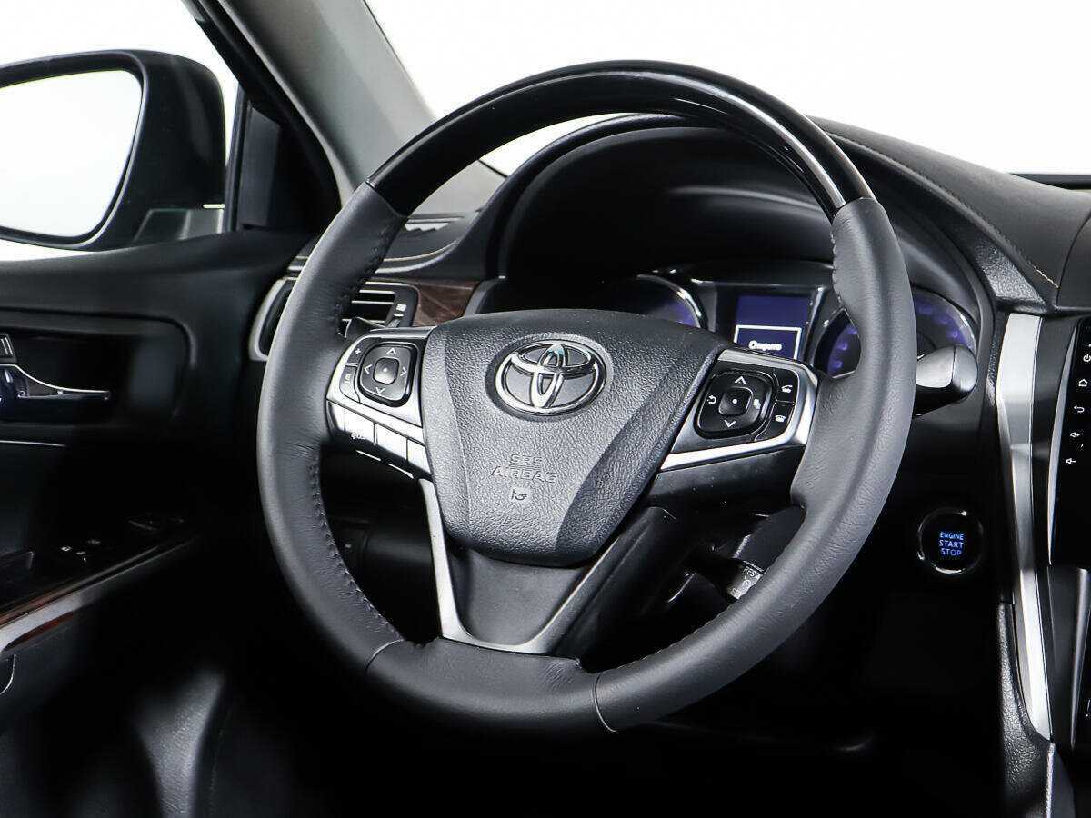 Б/У Тойота Камри 2017 года. Фото: #16