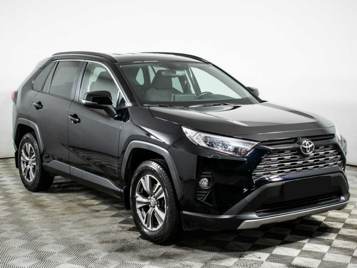 Toyota RAV4 2020 года с пробегом. Фото: #2