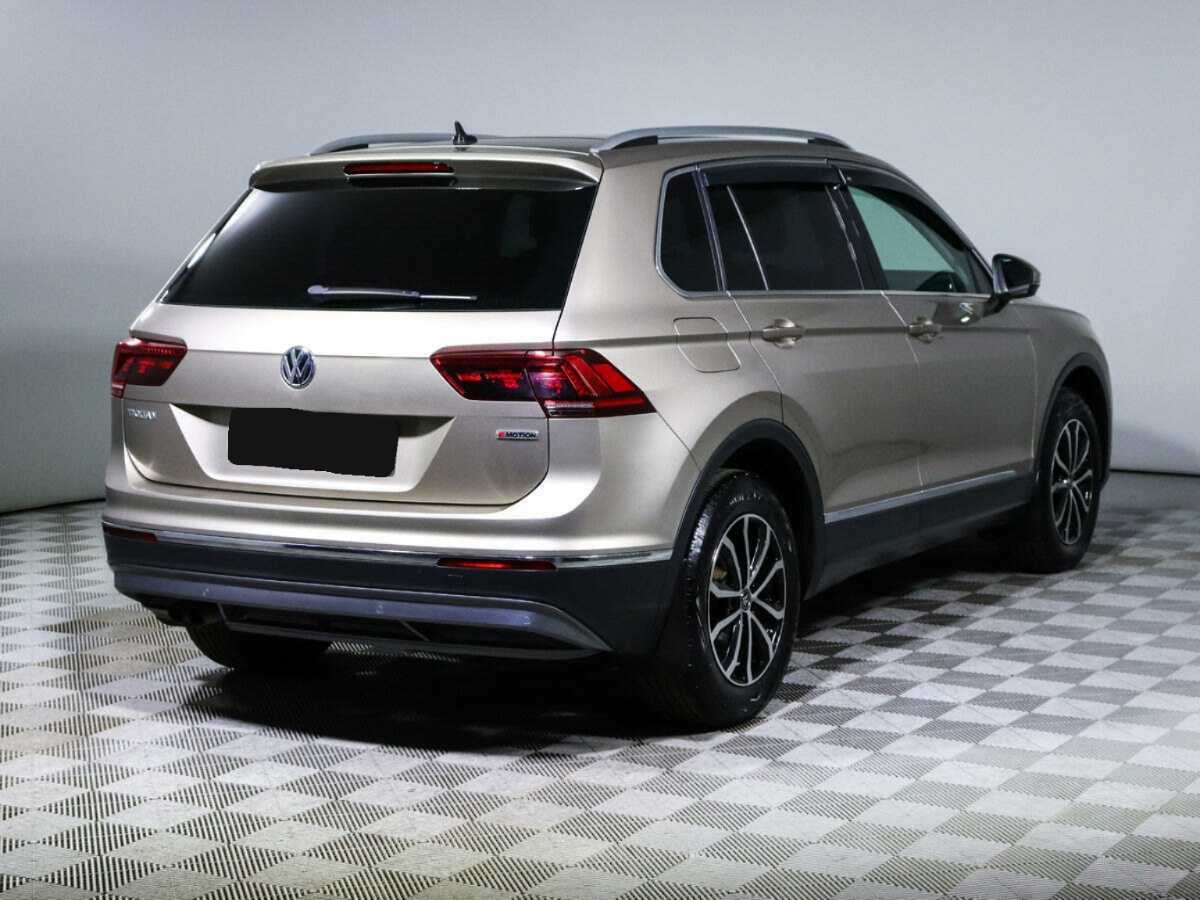 Volkswagen Tiguan 2018 года с пробегом. Фото: #4