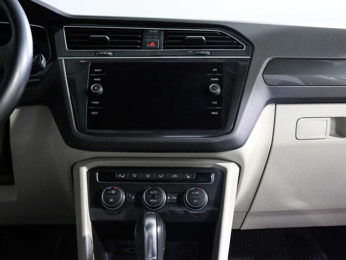 Volkswagen Tiguan 2018 года с пробегом. Фото: #12