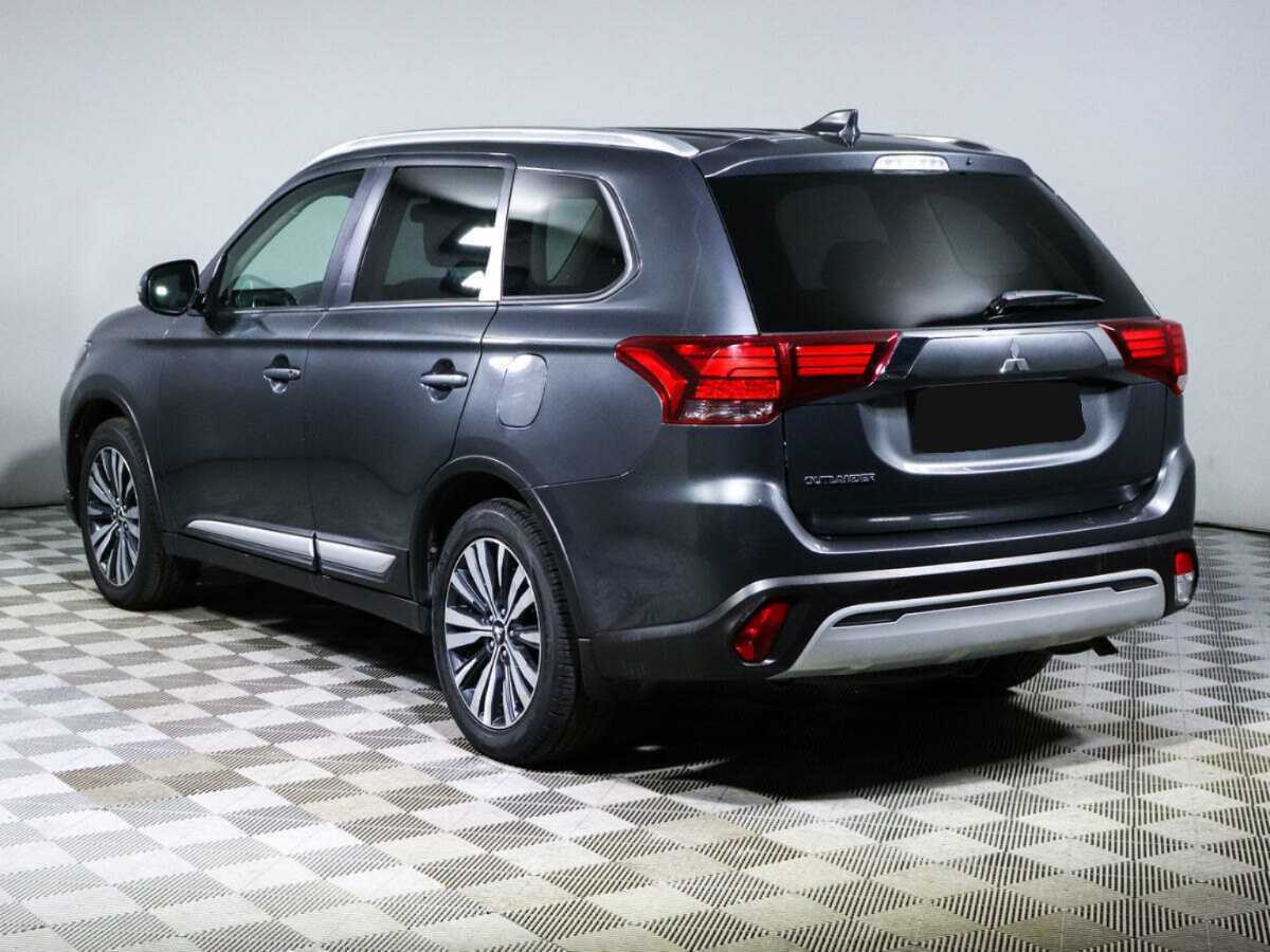 Mitsubishi Outlander 2021 года с пробегом. Фото: #5