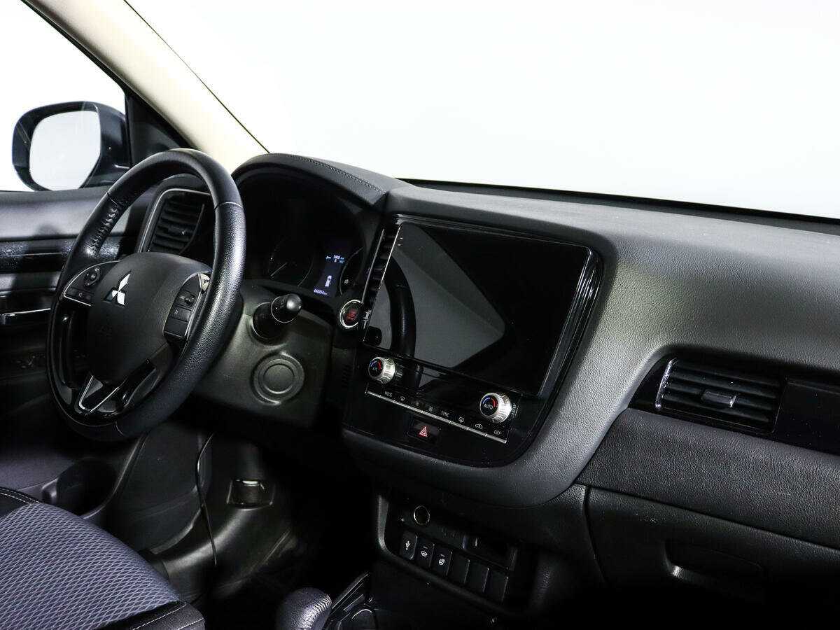 Mitsubishi Outlander 2021 года с пробегом. Фото: #6
