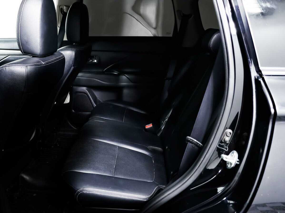 Mitsubishi Outlander 2014 года с пробегом. Фото: #11
