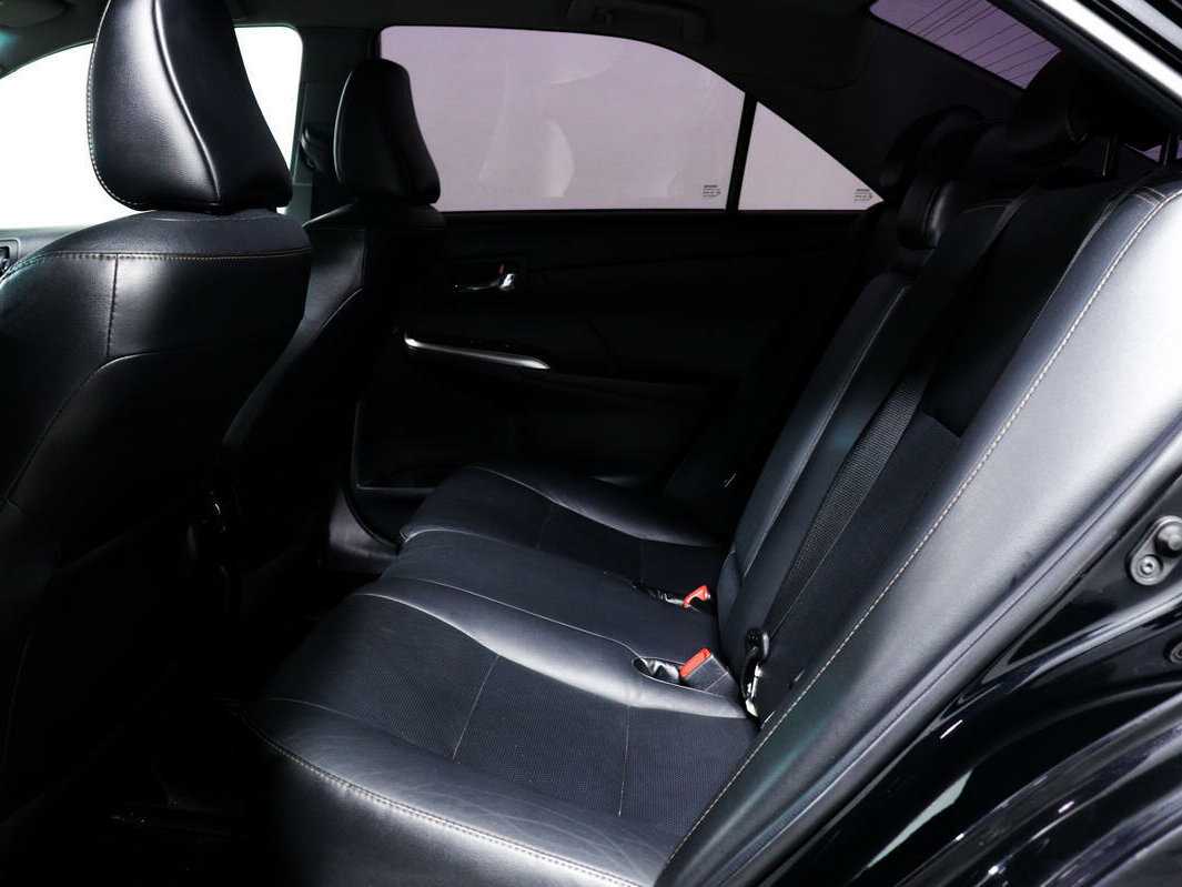 Б/У Тойота Камри 2016 года. Фото: #11