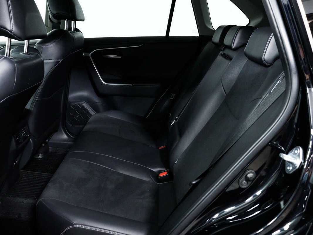 Toyota RAV4 2020 года с пробегом. Фото: #11