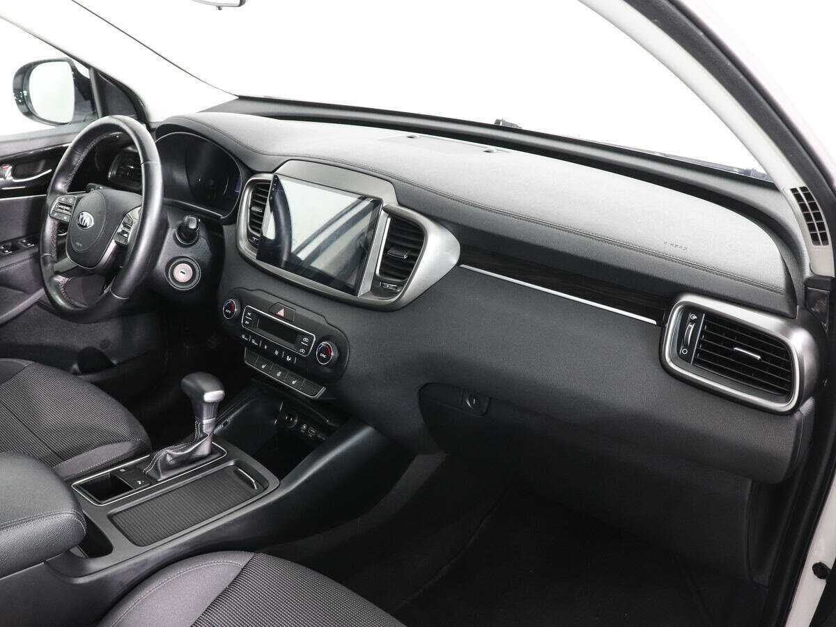 Kia Sorento 2019 года с пробегом. Фото: #9