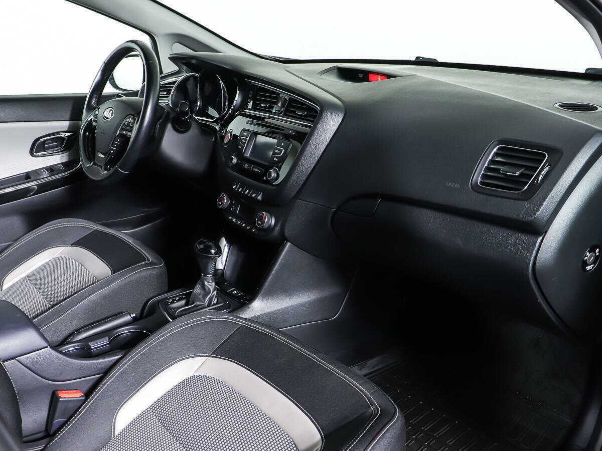 Б/У Киа Сид 2015 года. Фото: #8