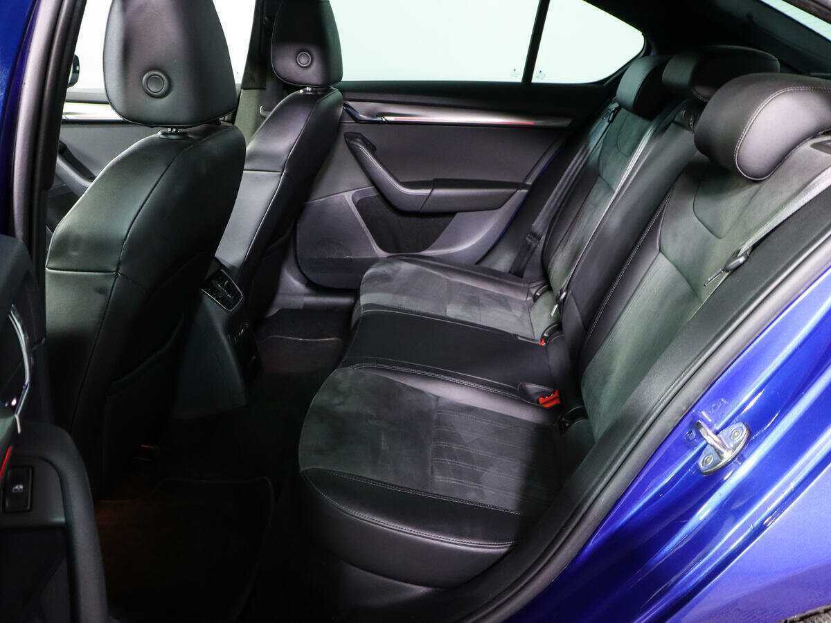 Б/У Шкода Октавия 2020 года. Фото: #9