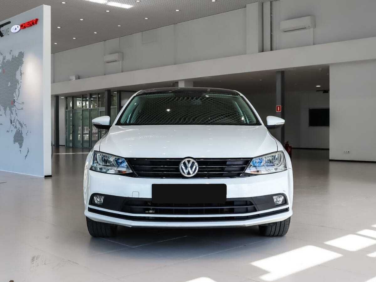 Б/У Фольксваген Джетта 2017 года. Фото: #1