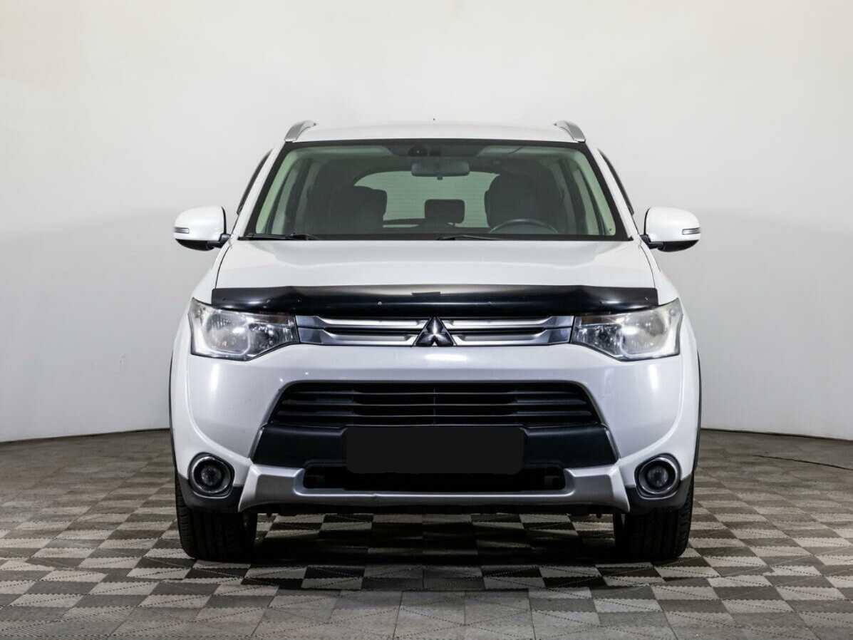 Mitsubishi Outlander 2014 года с пробегом. Фото: #1